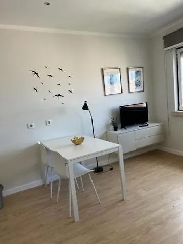 New Aqueduct View Romantic Apartment In Campolide - 2B Lisbon 0*,